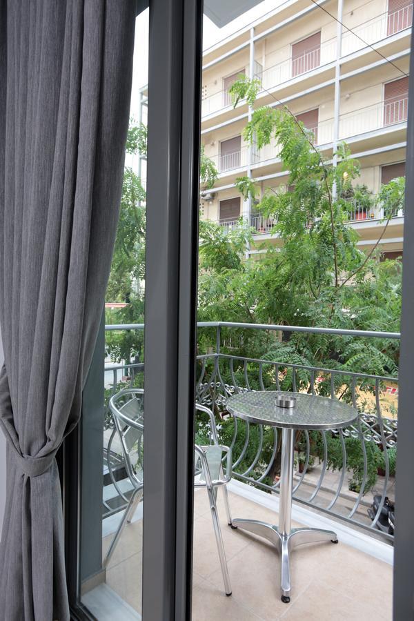 Meni Apartments Athena Bagian luar foto