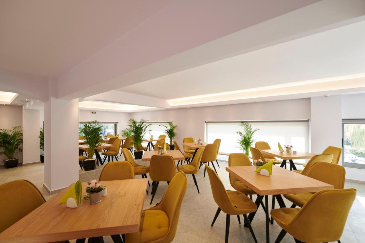 Meni Apartments Athena Bagian luar foto